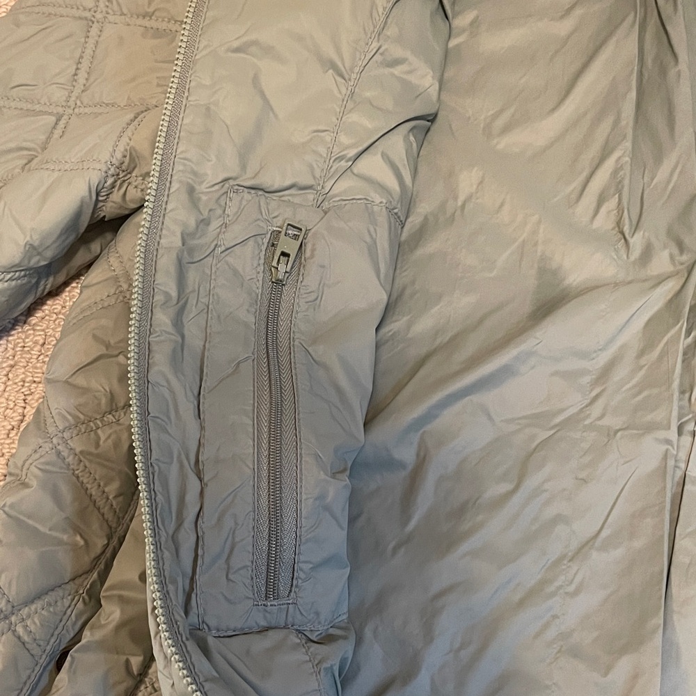Madewell Women’s Seafoam Green Quilted PufferJacket w/ Hood - Picture 5 of 8